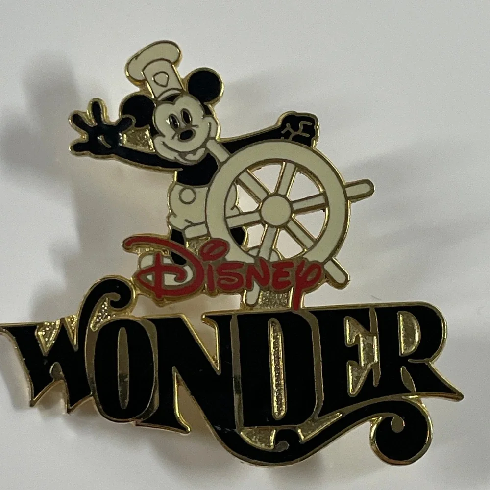 READ Disney Cruise Line Pins Mickey Mouse Magic Wonder Set Gold Enamel Vintage